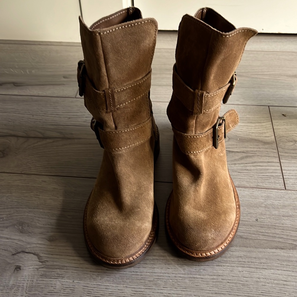 Zara - mid length boots
